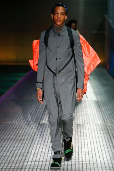 Look 2